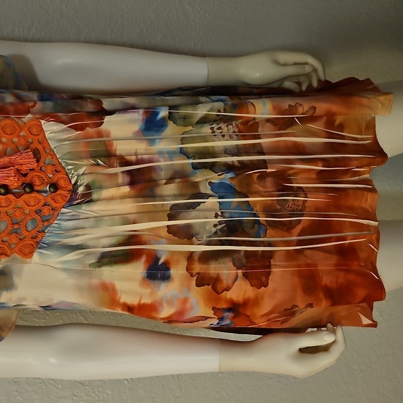 VTG ONE WORLD Floral Watercolor Lace-up Tunic - Picture 5 of 10